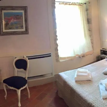 Le Bifore Bed & Breakfast Cortona