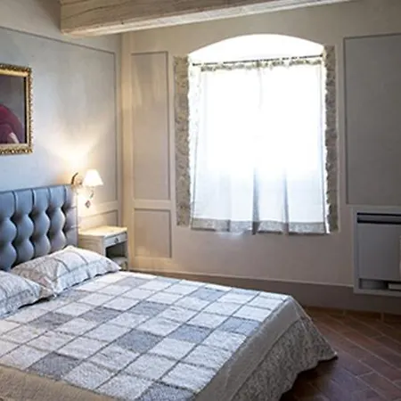 Le Bifore Bed & Breakfast