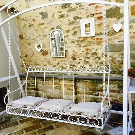 Le Bifore Bed & Breakfast