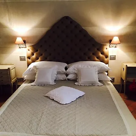 فندق مبيت وإفطار Le Bifore 2*