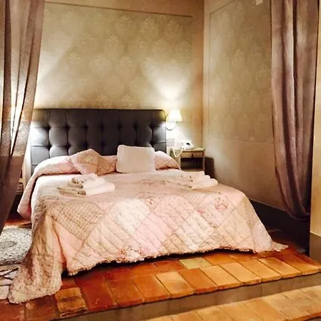 فندق مبيت وإفطار Le Bifore 2*