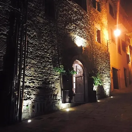 Le Bifore Bed & Breakfast 2*