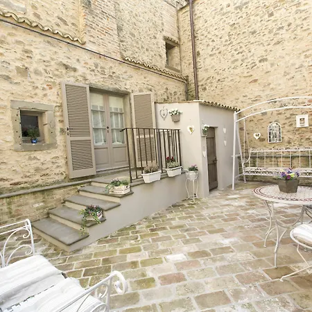 Bed & Breakfast Le Bifore 2*