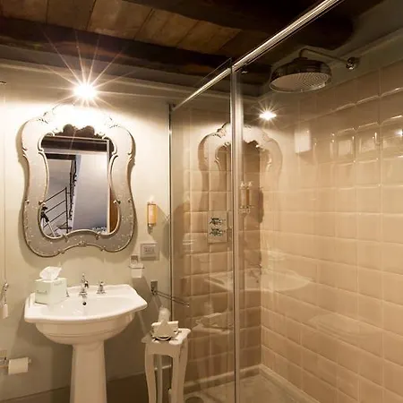 Bed & Breakfast Le Bifore Cortona